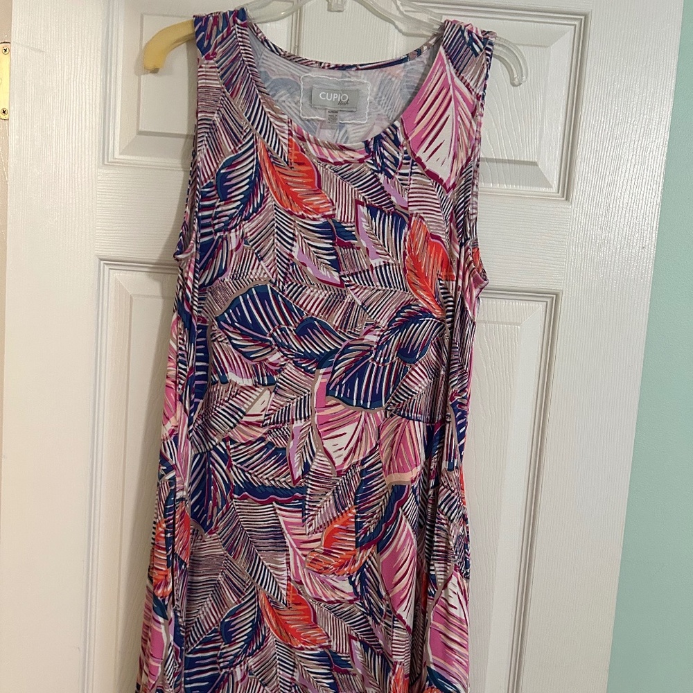 Sleeveless swing dress